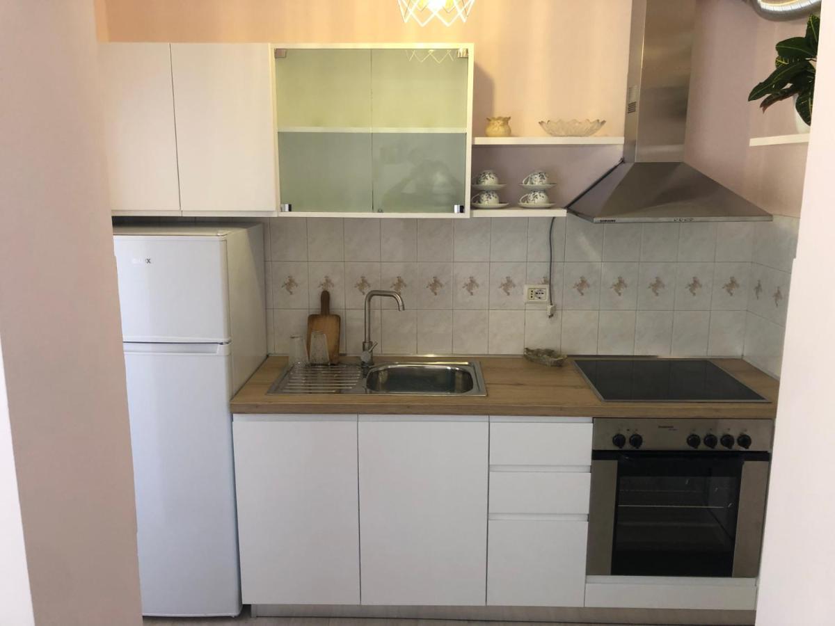 Itan'S Apartment-Lovely Guest Apartment In Center Tirana Exterior foto